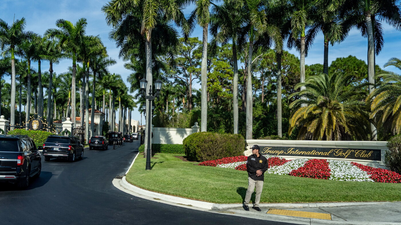 Trump proposes presidential retreat at his private Florida golf club : NPR