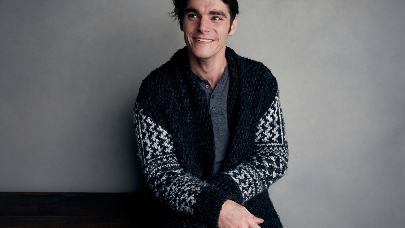 RJ Mitte, 'Breaking Bad' actor and disability rights champion, dies at 34 - NPR