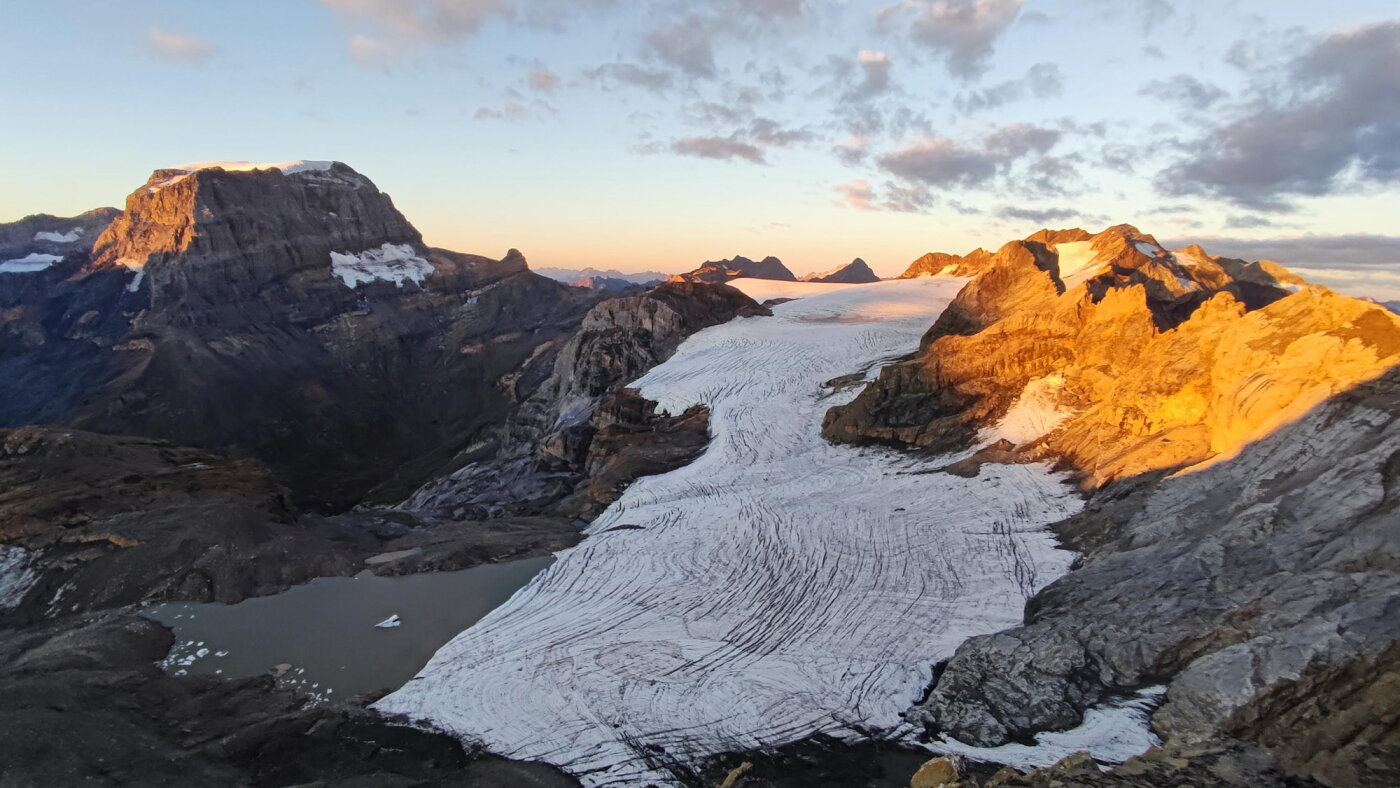 Swiss glaciers lose more than 5% of their ice in devastating year : NPR