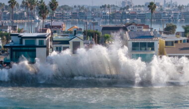 Exceptionally high tides will swamp California. Here's when