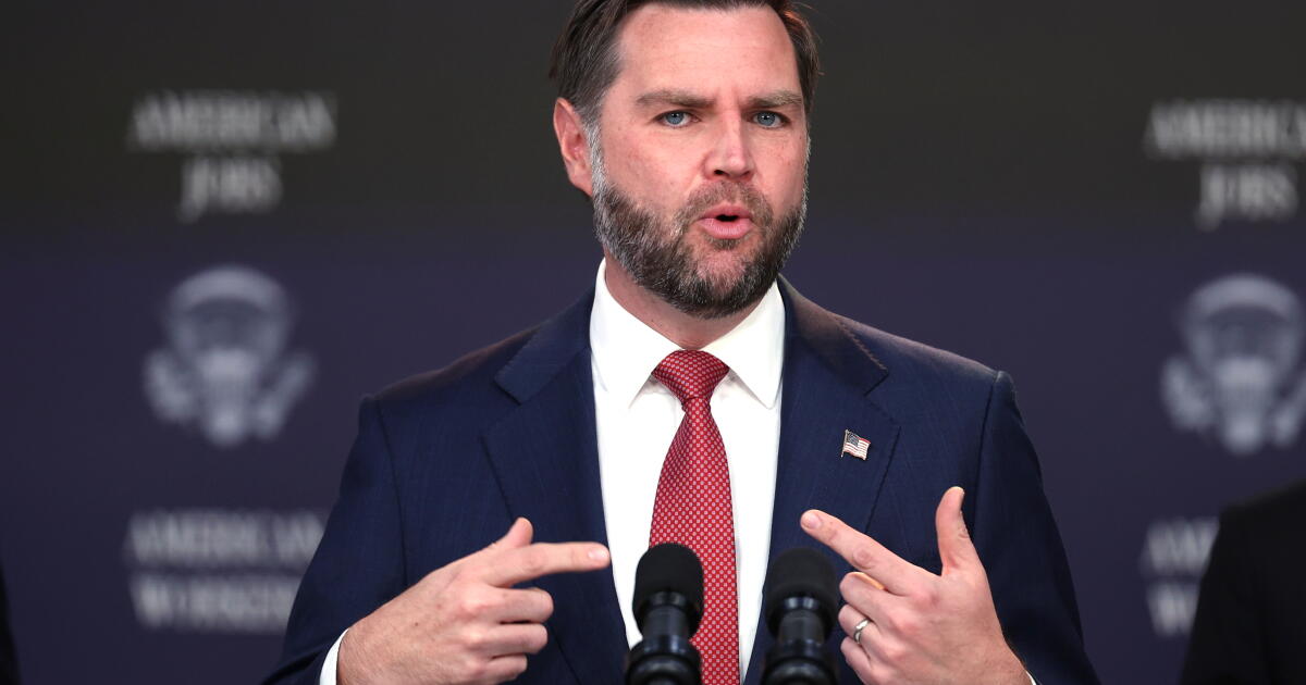 White House cracks down on student visas at Stanford and Caltech, as well as tech work visas