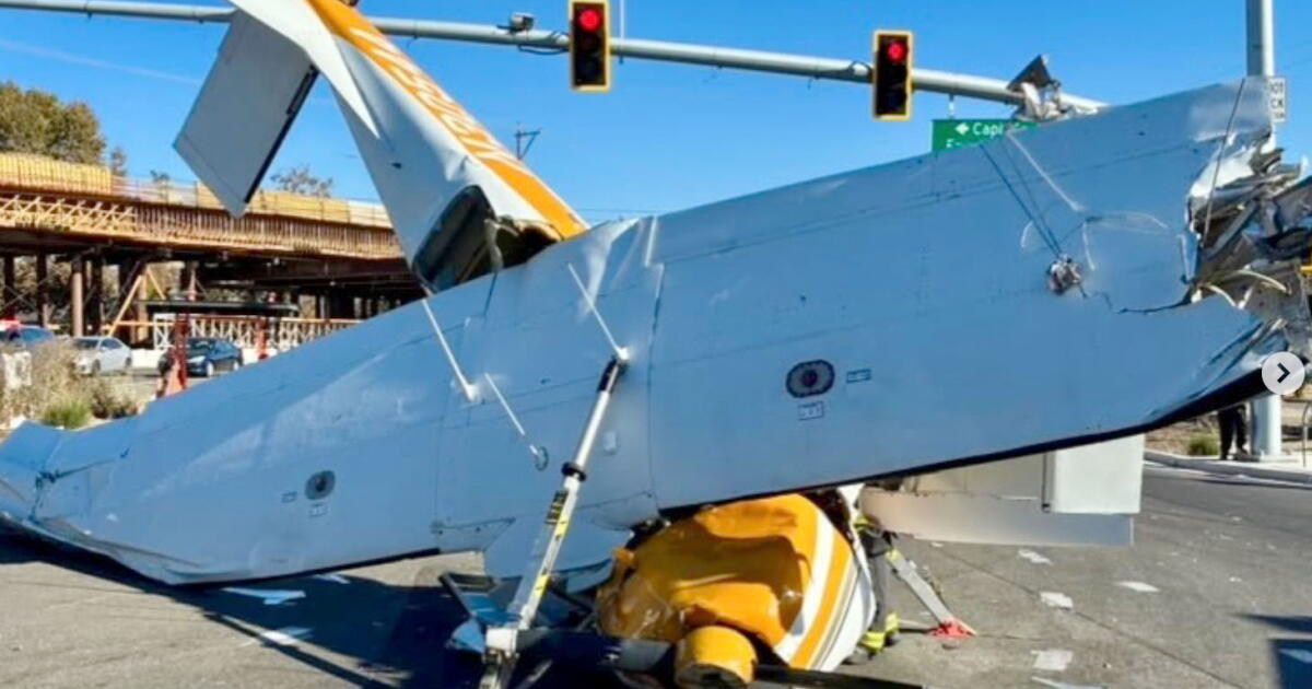 Airplane crushed after nosediving onto California street, 2 adults, child survive