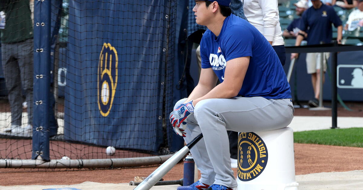 Dodgers should have taken Shohei Ohtani off their postseason roster