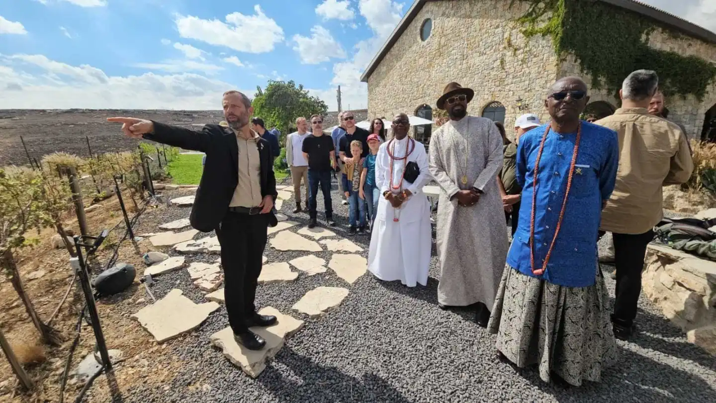 Nigerian king visits biblical sites across Judea and Samaria - Israel & Jewish News