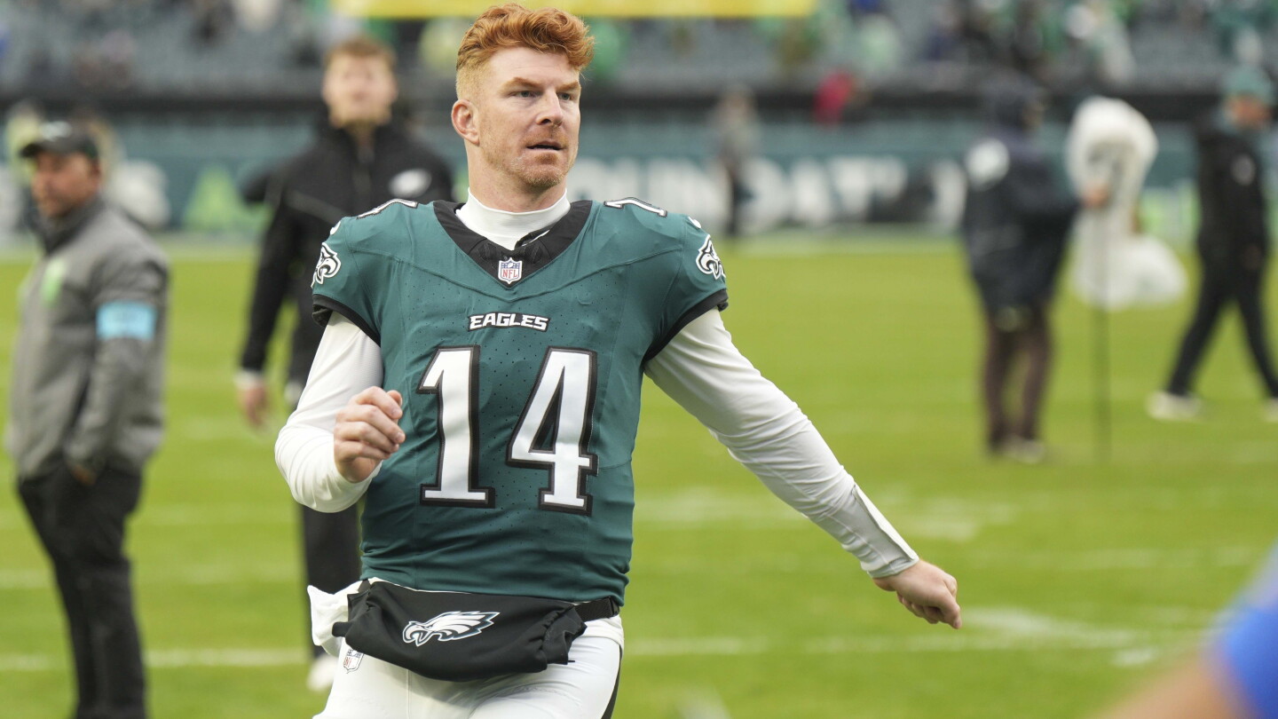 Andy Dalton tells Eagles "no thanks," will sign with another team soon