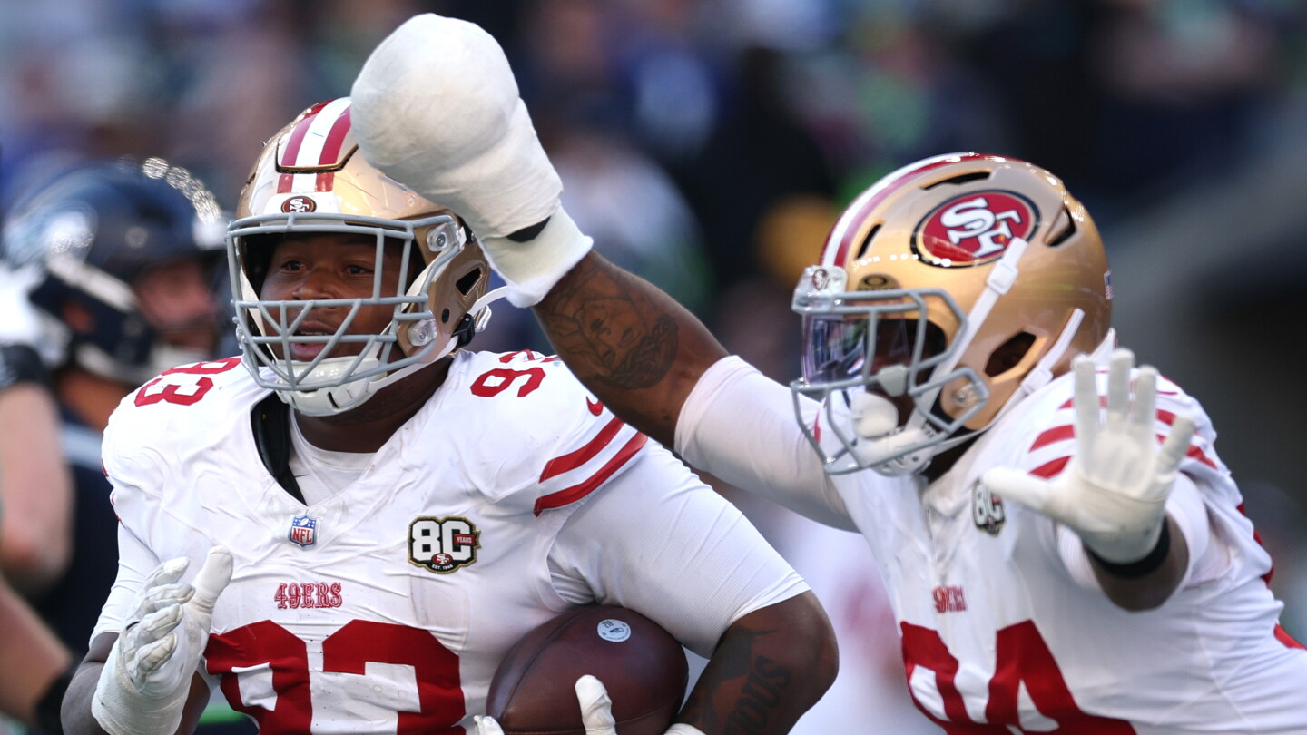 49ers' four takeaways spur 32-29 win over Seahawks