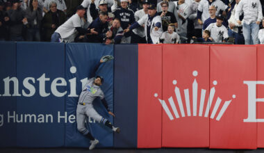 Yankees' game-tying HR taken away after fan interference