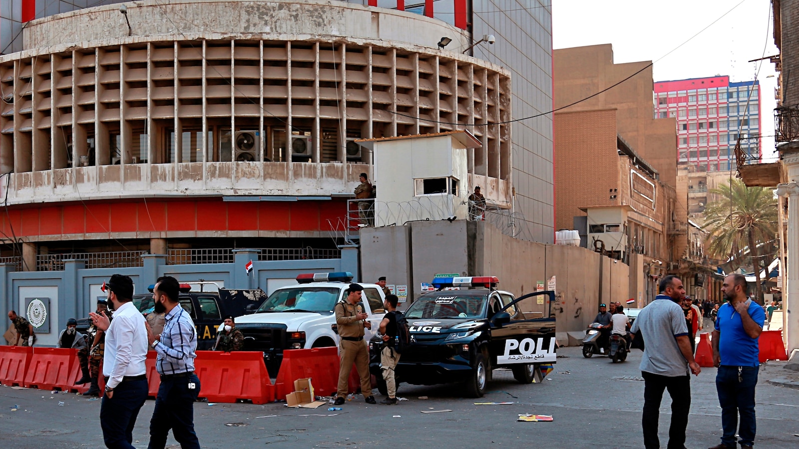 Iraq devalues its currency as the US war with Iran disrupts oil shipping routes