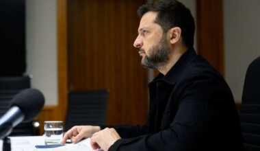 Zelensky appeals to US lawmakers for answers as White House turns on Kyiv